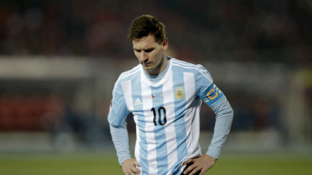 الأرجنتين ترفض اعتزال ميسي